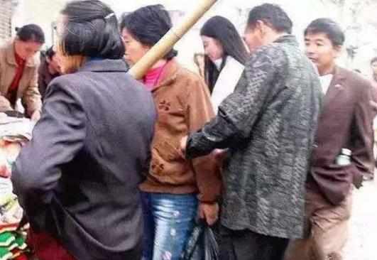 揭露小偷的各種慣用手法捷運公車容易被盜區域