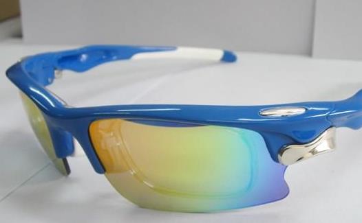 選擇騎行眼鏡的竅門看完這個你就懂了