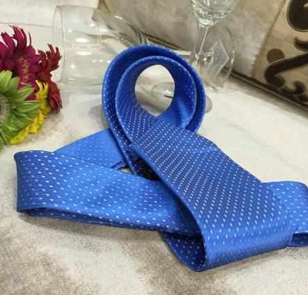 男人領帶的顏色怎麼選