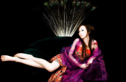 搭配可以讓腿看上去變得修長改變腰線和褲腳試試