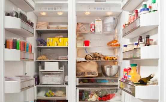 警惕冰柜導致的食物中毒四類食物不宜放入冰柜存放