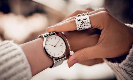 手錶進水怎麼辦手錶進水的正確做法分享