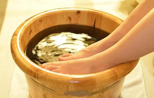 茶葉渣妙用多消除黑眼圈還能除脚臭防腳氣