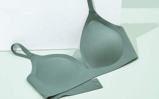 新文胸有异味怎麼去除新文胸浸水有刺鼻味道還能穿嗎