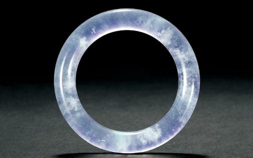 冰種翡翠怎麼鑒定？冰種翡翠的保養