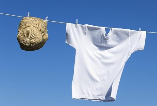 怎麼去除衣服上的膠水