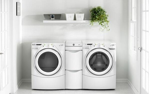 剛洗好的衣服總是會沾滿毛絮原因簡易清潔洗衣機方法小竅門