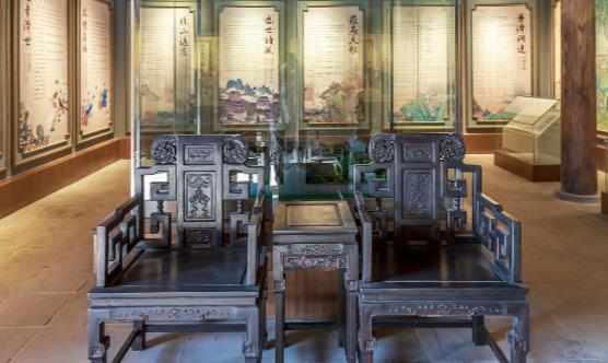 老傢俱如何保養保養老傢俱塗抹核桃油不可取