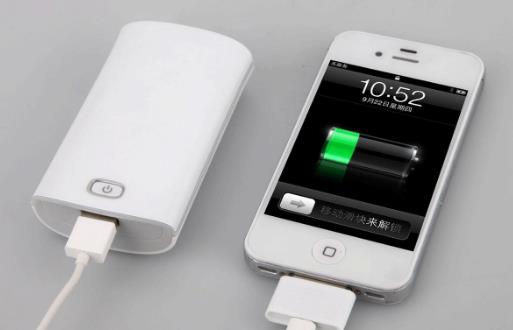手機的充電誤區邊充邊玩傷手機也傷身體