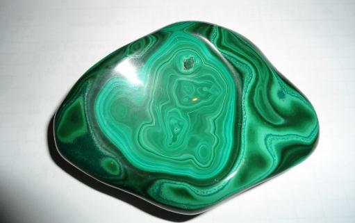 孔雀石是什麼？孔雀石的功效與作用