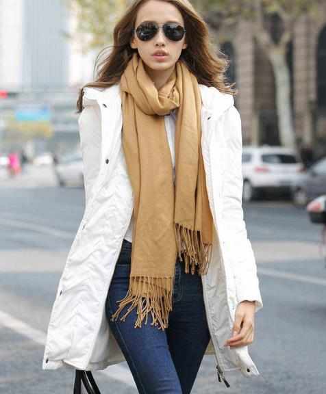 白色羽絨服染色怎麼洗乾淨白色羽絨染色清洗方法洗後蓬鬆妙招