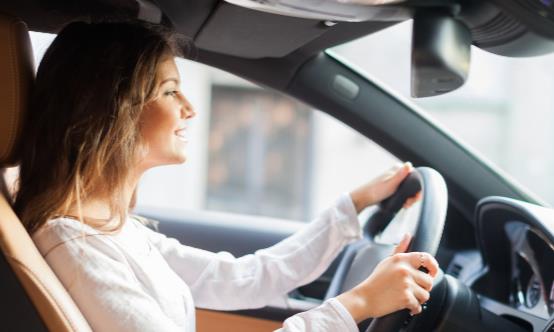 開車犯困別再只會掐大腿教你開車時如何趕走瞌睡蟲