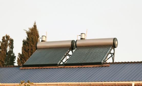 選購太陽能熱水器注重六標準夏季使用太陽能熱水器三要點