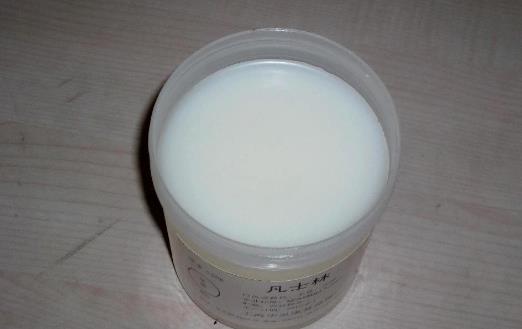 凡士林除了滋潤肌膚之外還有我們意想不到的妙用