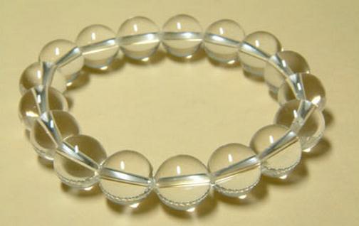 白水晶有什麼作用？佩戴白水晶有什麼好處？