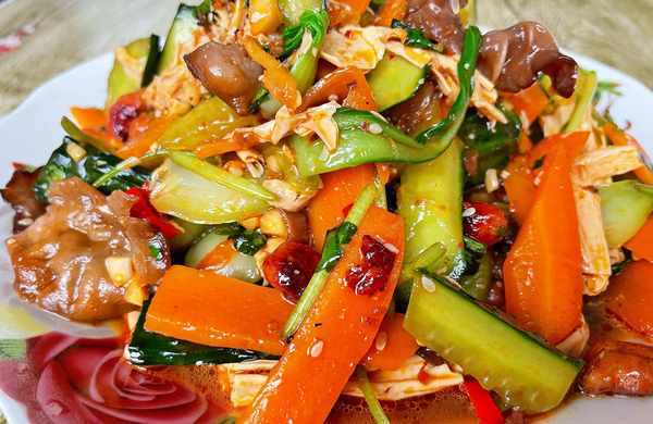 凉菜是夏日必备,吃起来解腻又下胃,你确定不跟我学起来嘛_美食料理