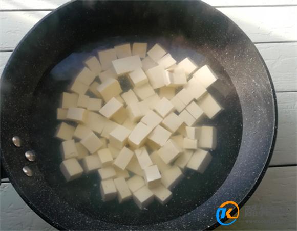 金针菇豆腐的做法是什么