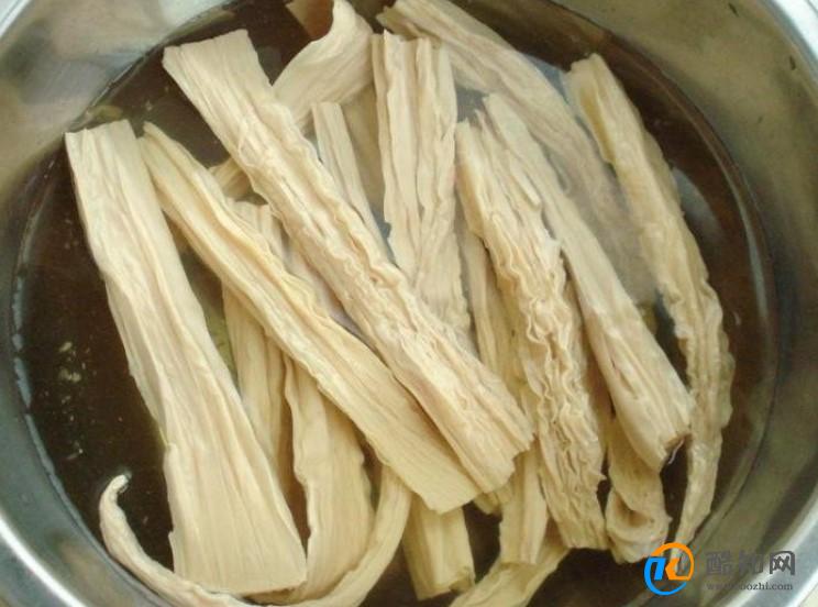 腐竹可以用热水泡吗