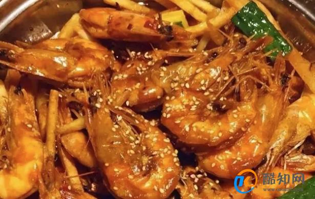 椒盐香辣虾，烹饪简单，鲜辣解馋，吃了一次还想吃